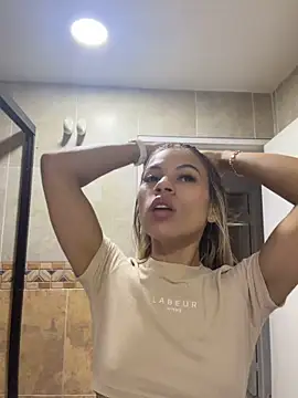 Mia_Rosee1 stripchat live cam model