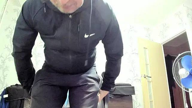 SanFrantsisko stripchat live cam model