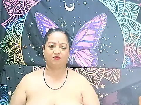 matureindian stripchat live cam model