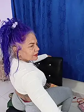 freyadevil333 stripchat live cam model