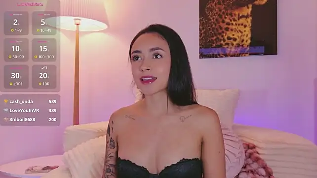 HannaClarrk_ stripchat live cam model
