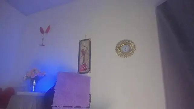 aishathornee stripchat live cam model