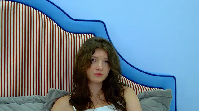 SophiaProve stripchat live cam model