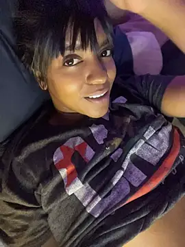 SADIRA_7 stripchat live cam model