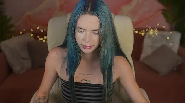 ElisWild stripchat live cam model