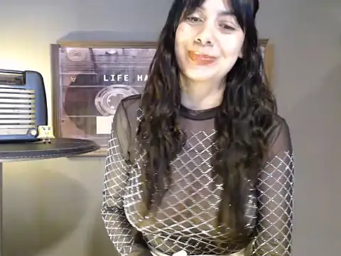 Mickyta stripchat live cam model