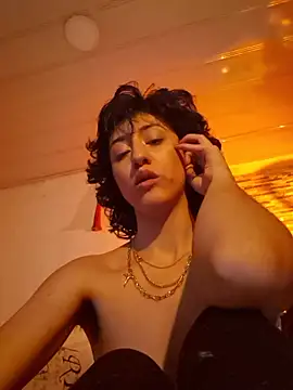 _valerianam stripchat live cam model