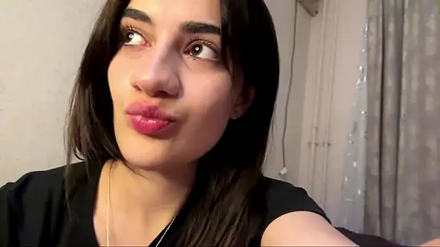 Ledi_Asthik stripchat live cam model
