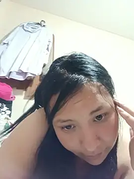Cherry-kisse stripchat live cam model