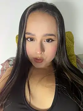 Tinacat stripchat live cam model
