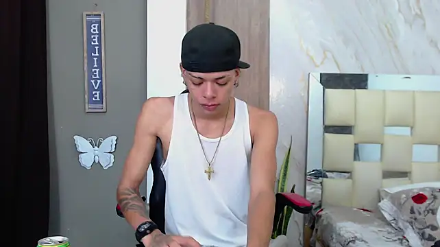 Harry_jhonsson stripchat live cam model