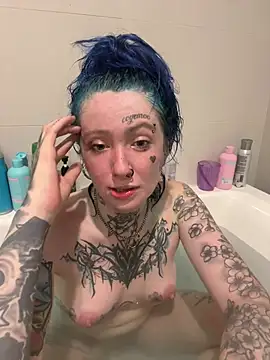coyemoo stripchat live cam model