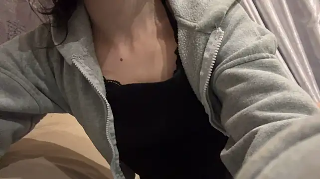 LianaSchweppes stripchat live cam model