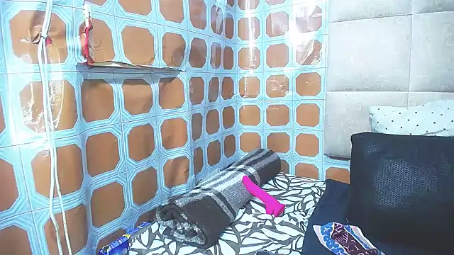 Cocolabbel stripchat live cam model