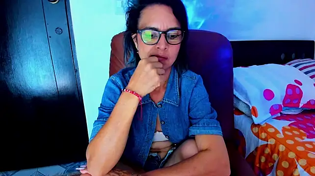 BrianaGarner stripchat live cam model