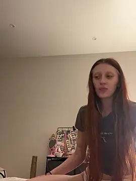 Uniarten stripchat live cam model