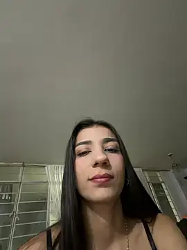 Carolina_1111 stripchat live cam model