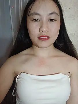 Cherry-squirtt stripchat live cam model