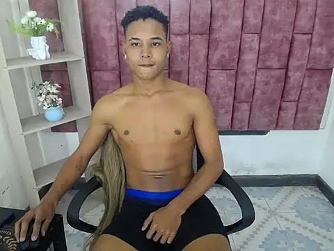 RafaelVander stripchat live cam model