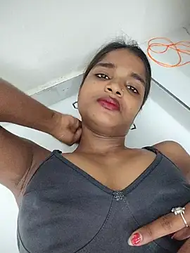Honey-000 stripchat live cam model