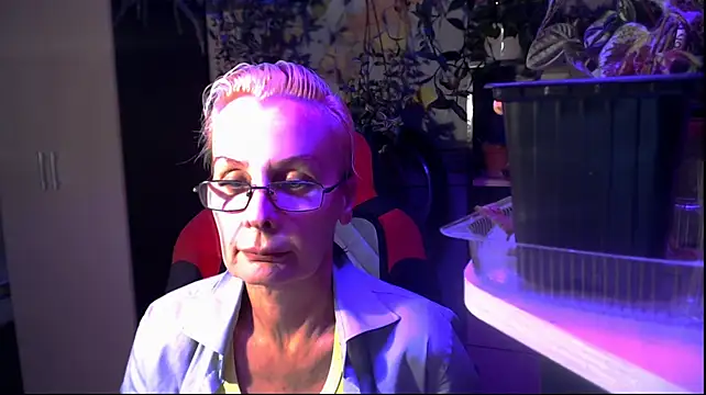 HelgaHimmell stripchat live cam model