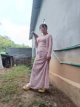 Linda-yiyi stripchat live cam model