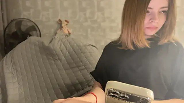 Elirya stripchat live cam model