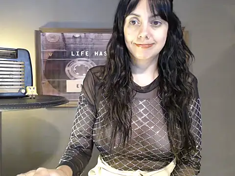 Mickyta stripchat live cam model