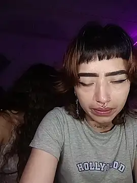 AlexxaAndRileyy stripchat live cam model