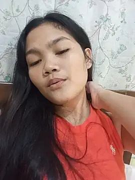 PinaySkinnyJust18 stripchat live cam model