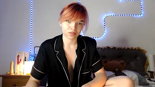 olivka-flower stripchat live cam model