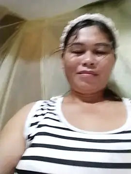 -Hatybi- stripchat live cam model