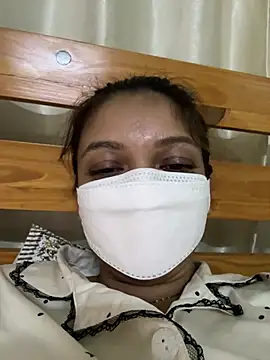 Kuchbhiii_ stripchat live cam model