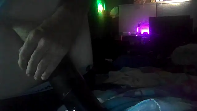 Helmut1971 stripchat live cam model