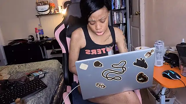 IAMTOKYOLEE stripchat live cam model