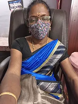 umashreetamil stripchat live cam model