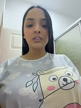 Chloelarsons stripchat live cam model