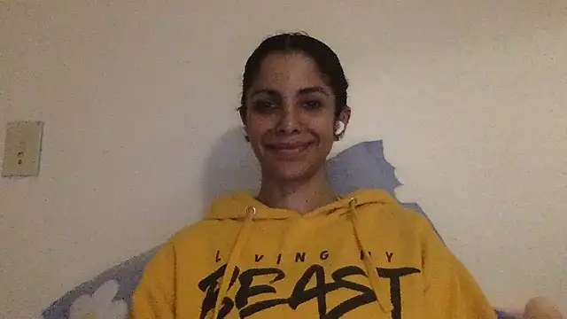 karlatiburcio stripchat live cam model