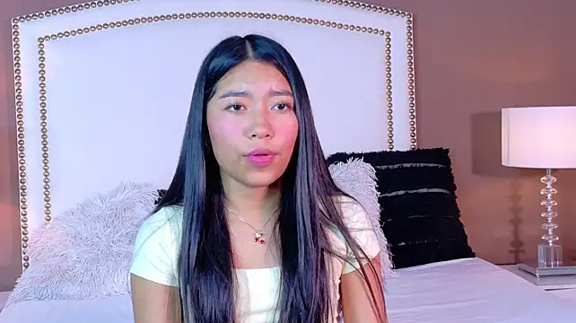 hanaluna_ stripchat live cam model