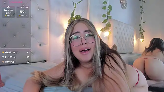 Abby_Snow_ stripchat live cam model