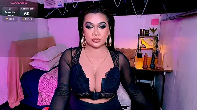 asiankatyhuge stripchat live cam model