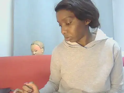 Sexxybella27 stripchat live cam model