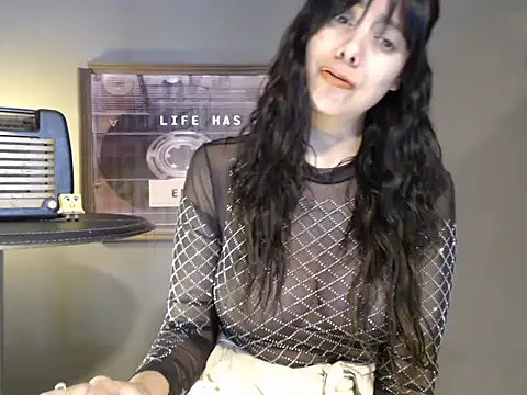 Mickyta stripchat live cam model