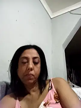 Zara4u stripchat live cam model