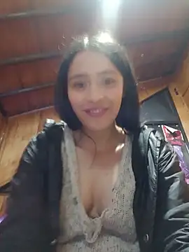 Hanha00 stripchat live cam model