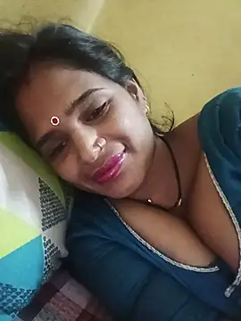 Cutkajal stripchat live cam model