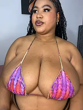 AinaraJimenez stripchat live cam model