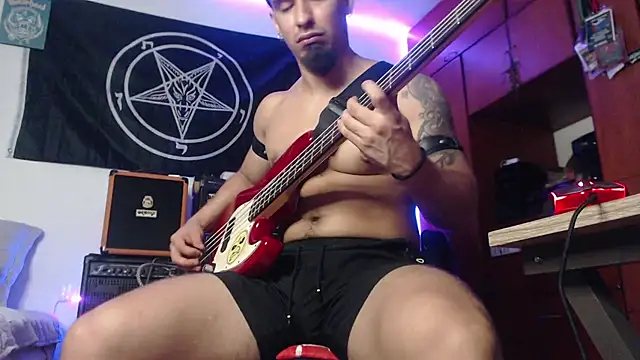 DeusBarbarus stripchat live cam model