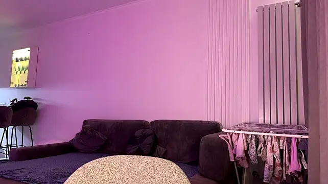 AuraXO stripchat live cam model