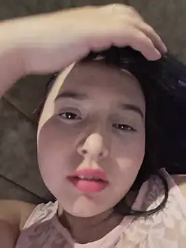 SkyCollins stripchat live cam model